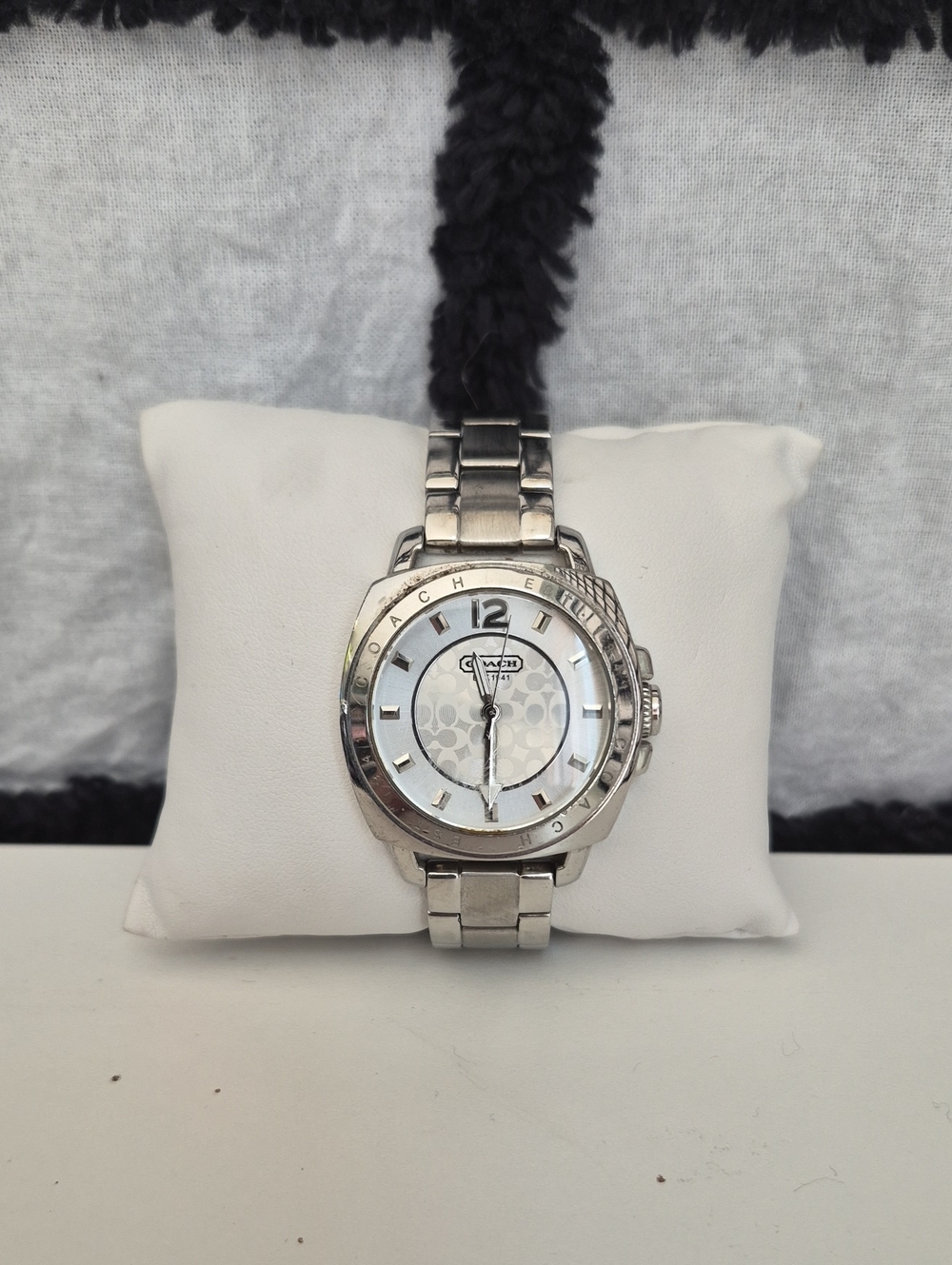 COACH Stainless Steel Signature Quartz Watch CA.64.7.14.0606 Silver